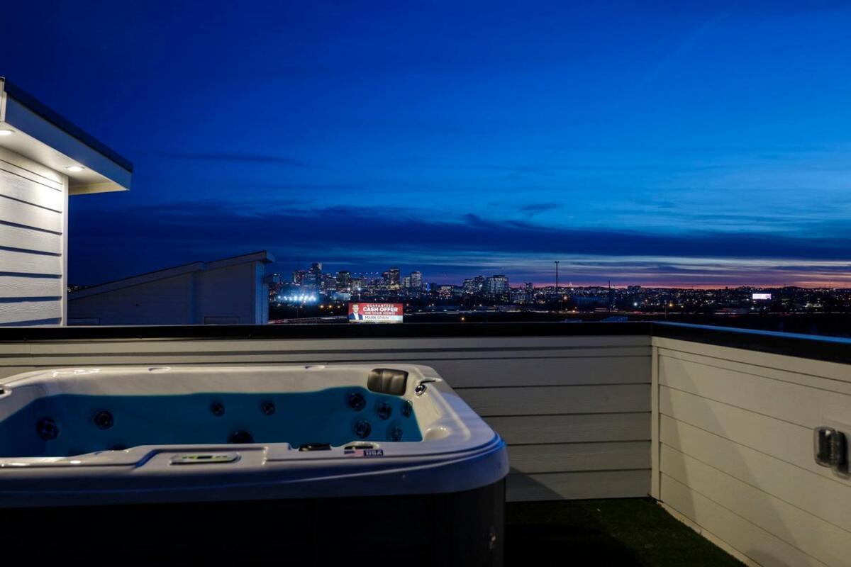 10 Percent Off Elevator Rooftop With Hot Tub & Views Villa Nashville Dış mekan fotoğraf